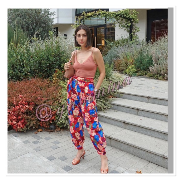 Zara floral print set of top and pants blogger fav - Picture 7 of 7